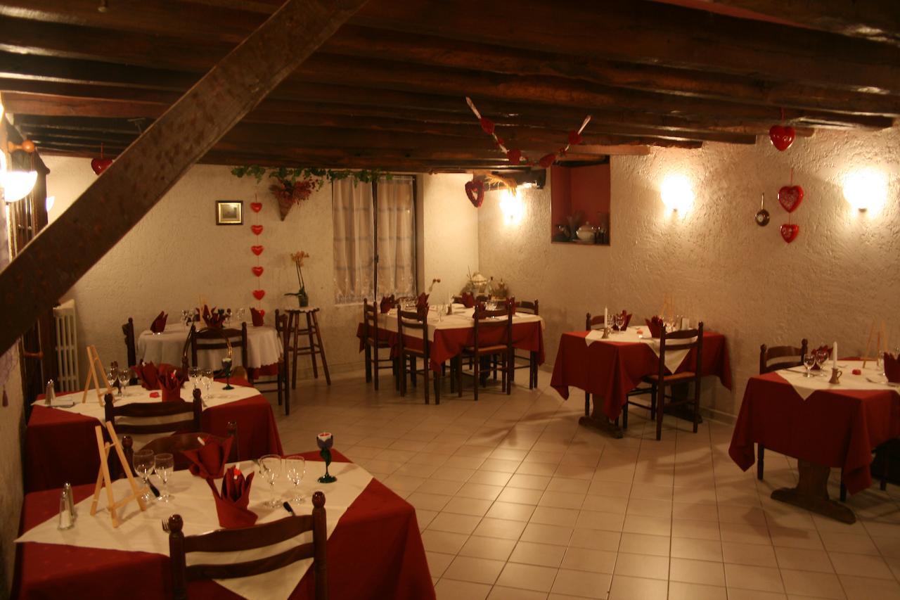 圣马丁奥贝格酒店 Saint-Martin-Terressus 外观 照片